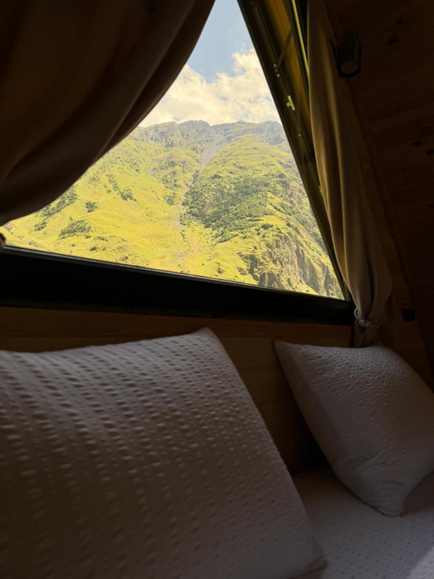 Outdoor Cottages Kazbegi Exteriör bild
