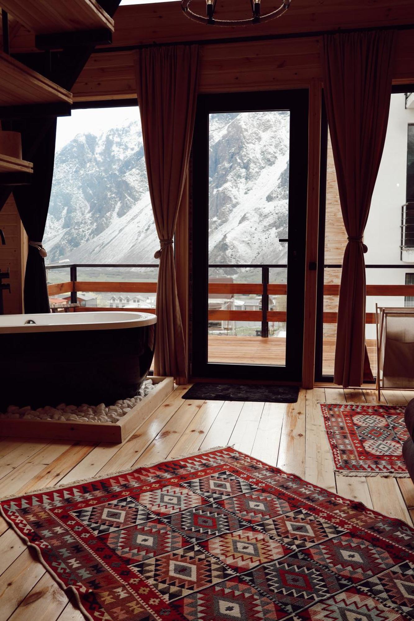 Outdoor Cottages Kazbegi Exteriör bild